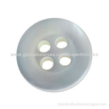 Real shell button in natural colorNew